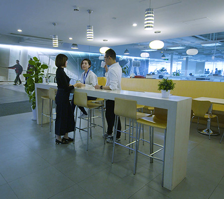 img_KONE_Rethinking-cities-06-Work-mosaic-450x400
